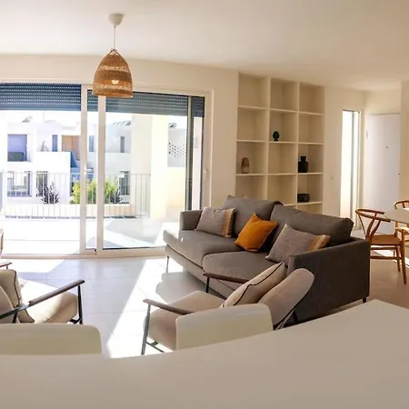 アパート Elegant 3br Family With Private Pool